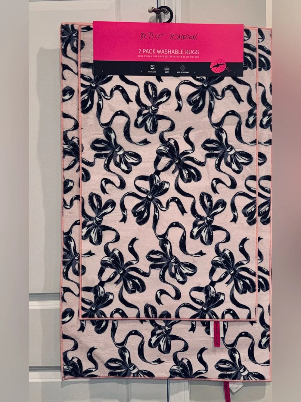 Betsey Johnson Pink & Black Bow-Print Washable Bathroom Rug Set coquette
